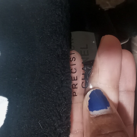 Chanel precision cosmetics messenger bag Brand  New - Picture 6 of 6